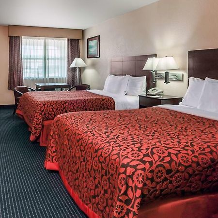 Days Inn Gun Barrel City Extérieur photo